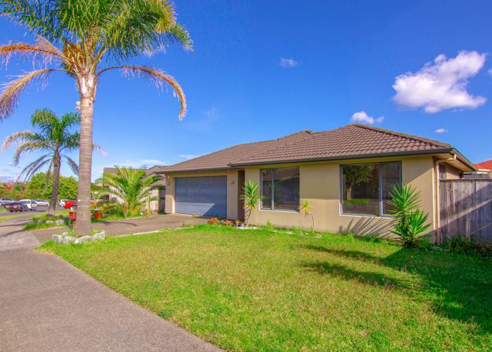  at 15 Lissleton Drive, East Tamaki, Auckland