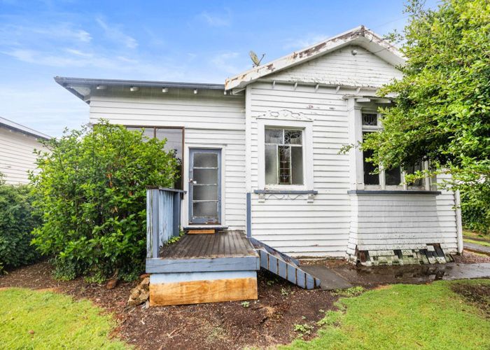  at 10 Grove Road, Sandringham, Auckland City, Auckland