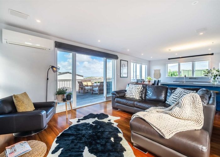  at 1/15 Colonial Road, Chatswood, North Shore City, Auckland