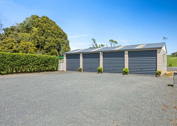  at 1038 Mountain Road, Waiongana, Inglewood