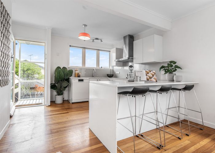 at 1/662 East Coast Road, Pinehill, Auckland