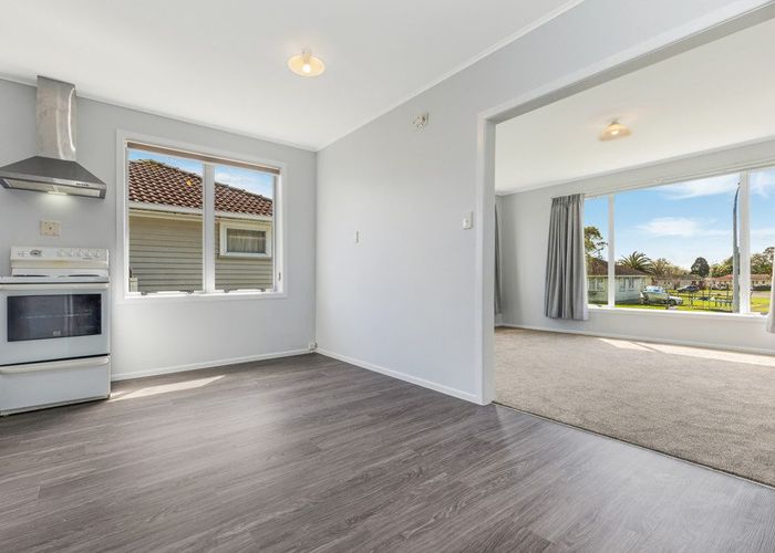  at 10 Mariner Street, Mangere, Auckland