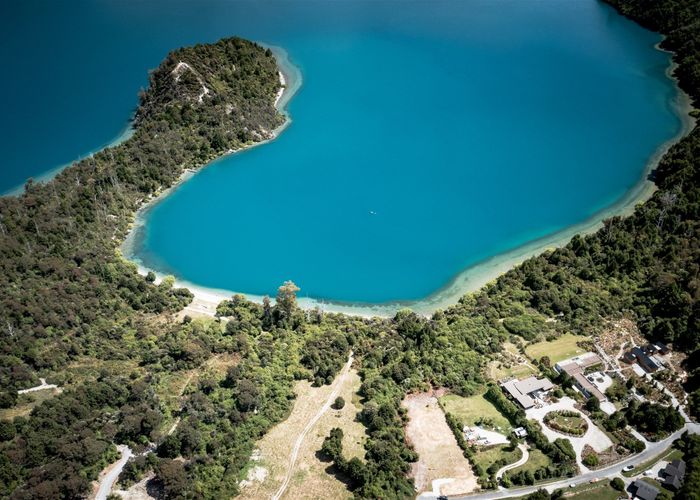  at 8 Fishermans Lane, Mount Creighton, Queenstown-Lakes, Otago