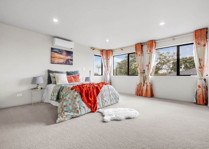 at 22  Bartells Drive, Goodwood Heights, Manukau City, Auckland