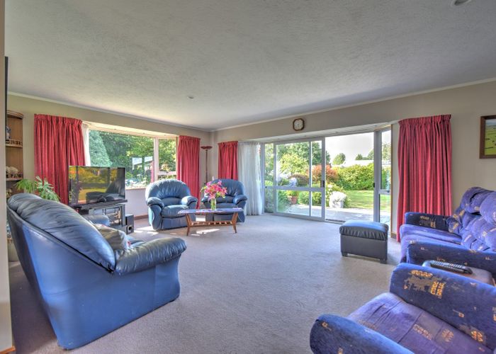 Free property data for 62 Morton Street, Edendale homes.co.nz