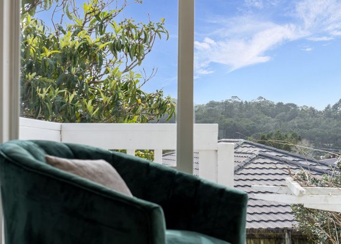  at 6 Aquarius Avenue, Glen Eden, Waitakere City, Auckland