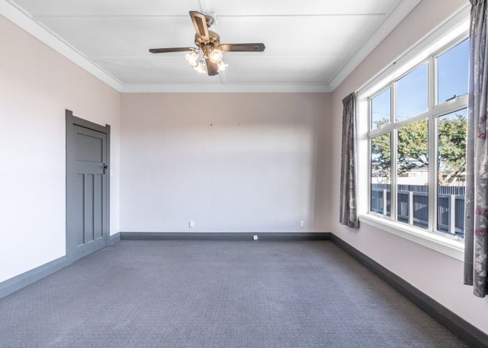  at 38 Queen Street, Winton, Winton