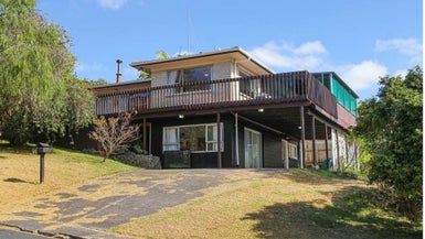  at 19 Fitzwilliam Drive, Torbay, Auckland