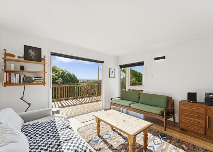  at 261 Titirangi Road, Titirangi, Waitakere City, Auckland