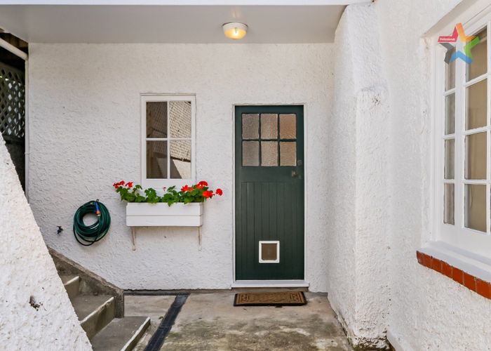  at 4 Blakey Avenue, Karori, Wellington, Wellington