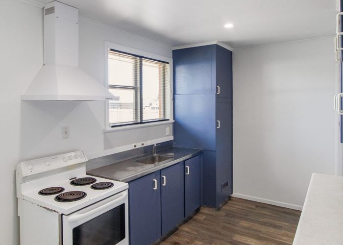  at 27 Chingford Close, Mangere, Auckland