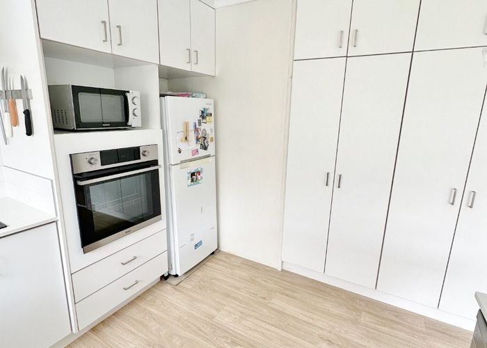  at 72A Roberton Road, Avondale, Auckland