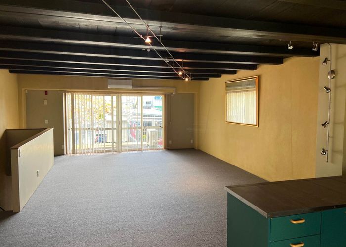  at 12 Captain Scott Road, Glen Eden, Waitakere City, Auckland