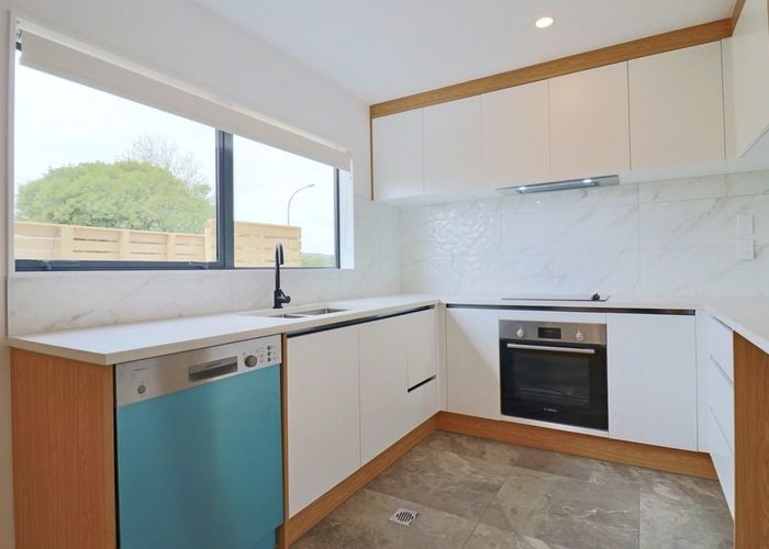  at 62A Glenmore Road, Sunnyhills, Manukau City, Auckland