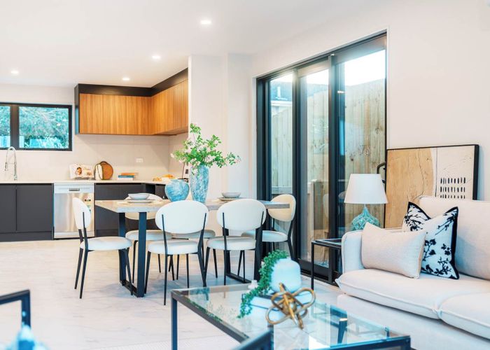  at 42A,B,C Larissa Avenue, Henderson, Waitakere City, Auckland