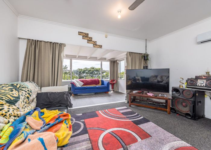  at 453 Scenic Drive, Waiatarua, Waitakere City, Auckland