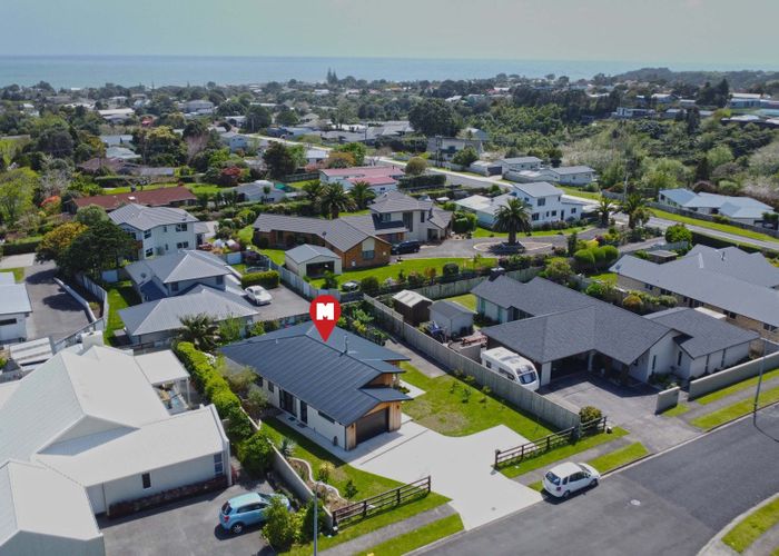  at 6 Tui Grove, Ōakura