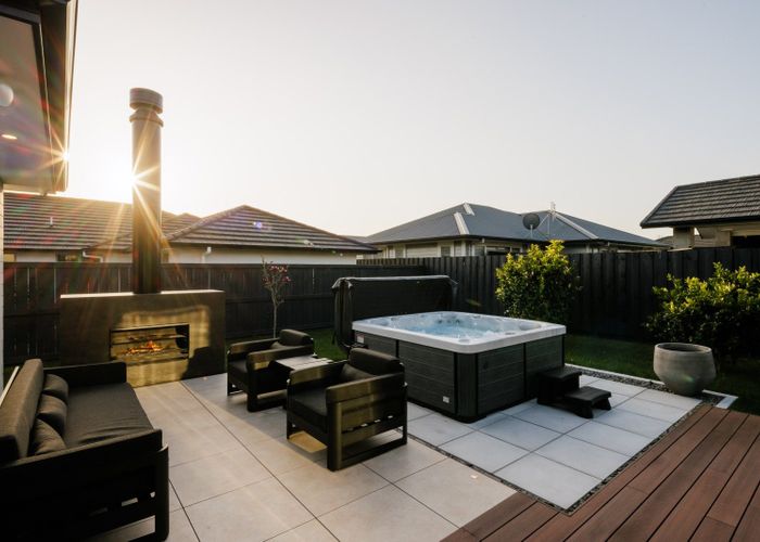  at 9 Maia Place, Flagstaff, Hamilton