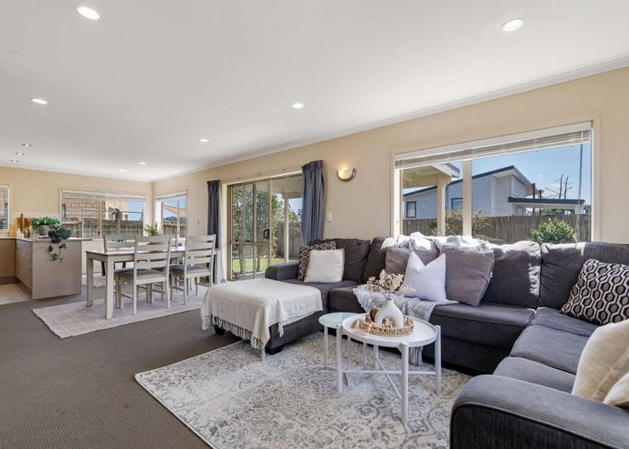  at 34 Aitkenhead Court, Parakai, Helensville