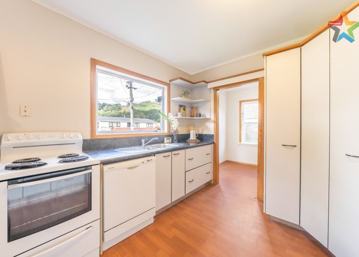  at 14A Eldon GR, WINGATE, LOWER HUTT
