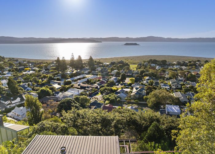  at 11 Karaka Street, Eastbourne, Lower Hutt, Wellington