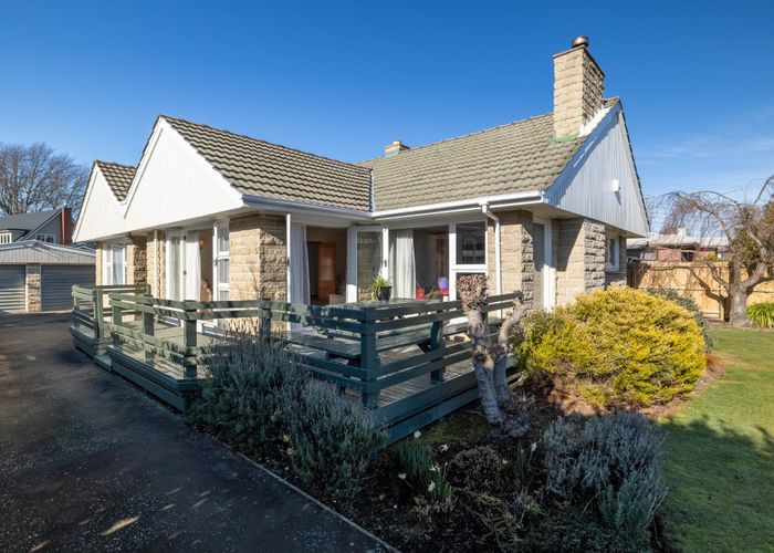  at 6 Oakfield Street, Burnside, Christchurch