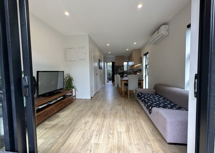  at 7/89 Beach Road, Te Atatu Peninsula, Waitakere City, Auckland