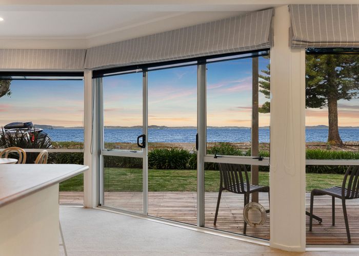  at 5A The Esplanade, Eastern Beach, Manukau City, Auckland