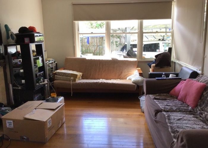  at 13 Coates Cres, Panmure, Auckland City, Auckland