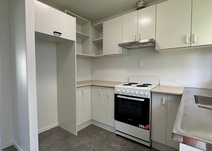  at 2/7 Dakota Avenue, Beach Haven, North Shore City, Auckland