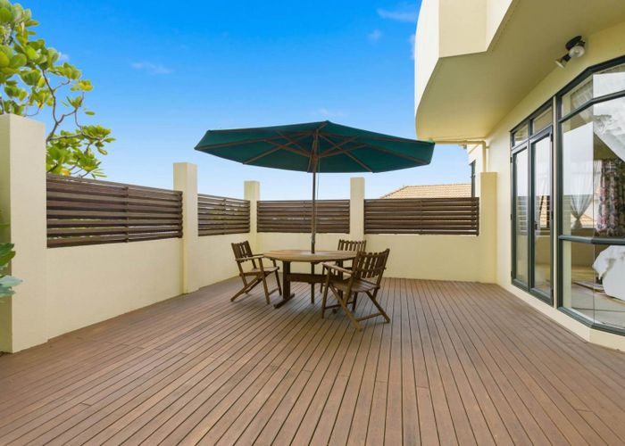  at 48 Penguin Drive, Murrays Bay, North Shore City, Auckland