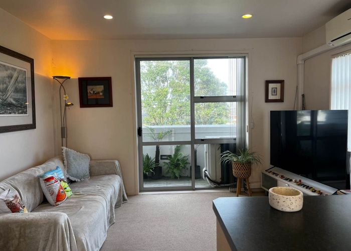  at 20/3 Riverside Road, Orewa, Orewa