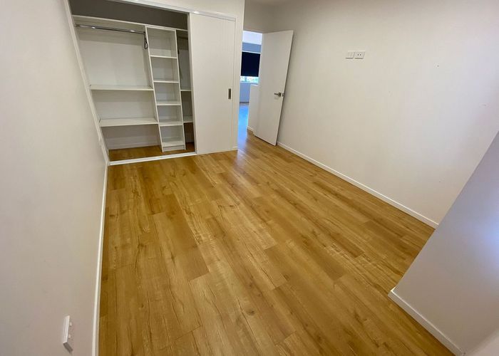  at 61 Bolton Street, Blockhouse Bay, Auckland