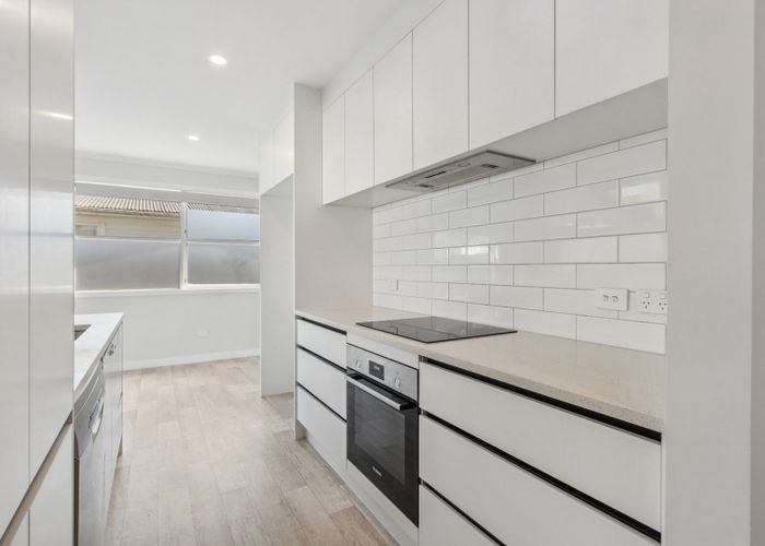  at 19 Dalesford Street, Silverdale, Hamilton, Waikato