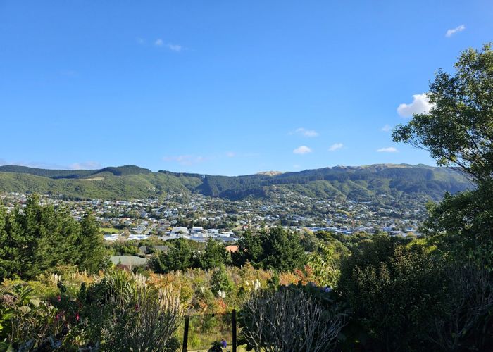  at 50 Bing Lucas Drive, Tawa, Wellington