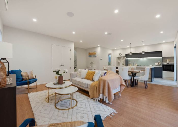  at 10 Alluvial Street, Flat Bush, Manukau City, Auckland