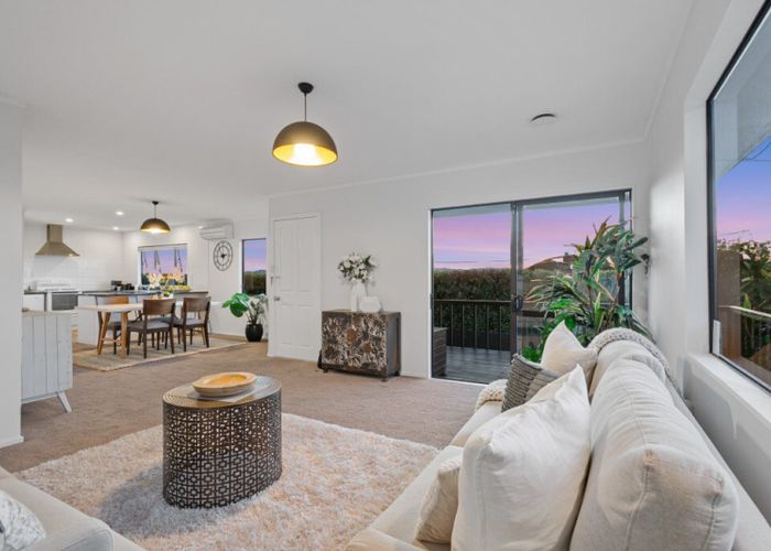 at 1/23 Walsall Street, Avondale, Auckland