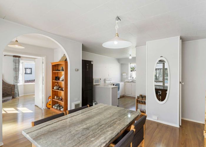  at 101 Oaktree Avenue, Browns Bay, Auckland