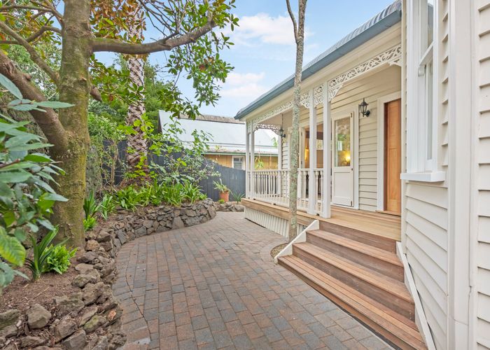  at 62 Bellevue Road, Mount Eden, Auckland