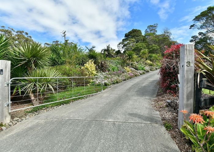  at 3B Hobbs Road, Matakatia, Whangaparaoa