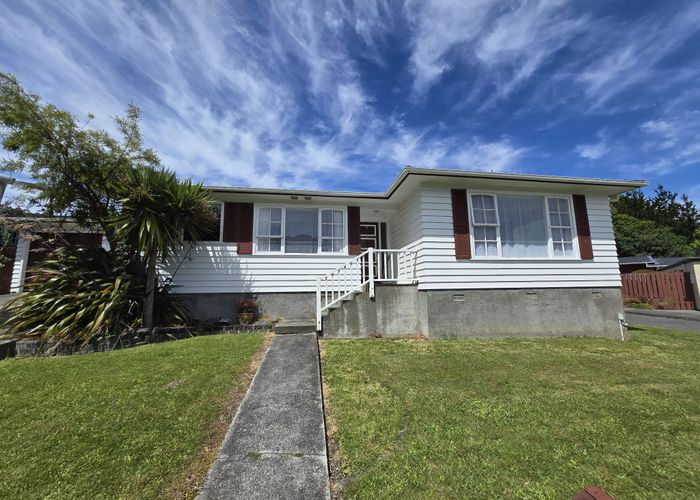  at 14 Yarrow Place, Papakowhai, Porirua, Wellington