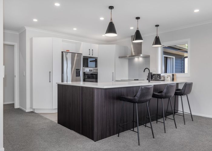  at 11 Karearea Avenue, Waikanae