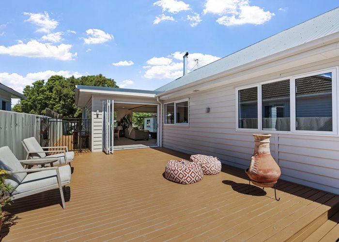  at 8 Roker Street, Somerfield, Christchurch