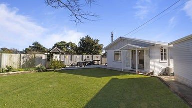  at 194 Seaview Road, Westown, New Plymouth