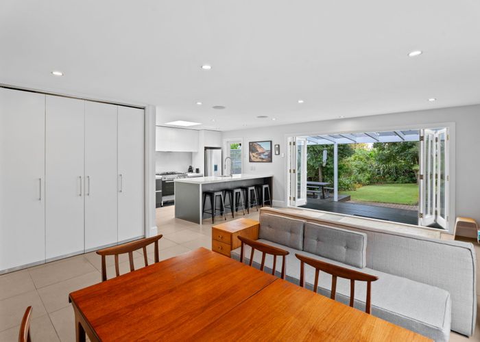  at 32 Spring Street, Onehunga, Auckland