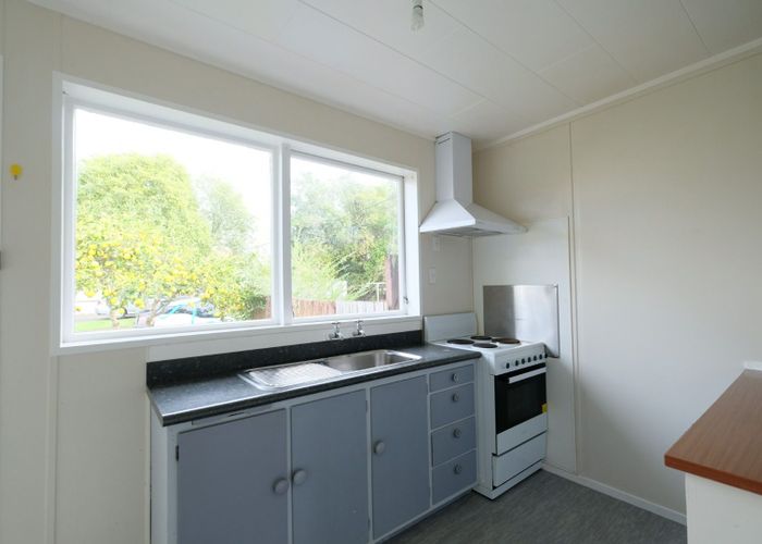  at 4/10 Lowery Ave, Mount Roskill, Auckland City, Auckland