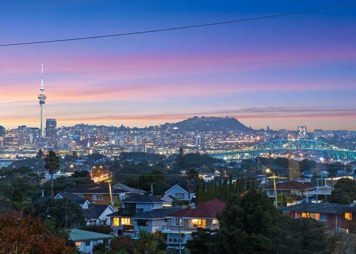  at 95 Ocean View Road, Hillcrest, North Shore City, Auckland