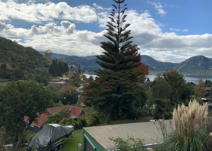  at 90 Okareka Loop Road, Lake Okareka, Rotorua, Bay Of Plenty