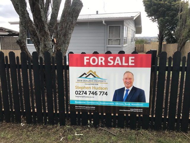  at 7 Devonshire Road, Unsworth Heights, Auckland