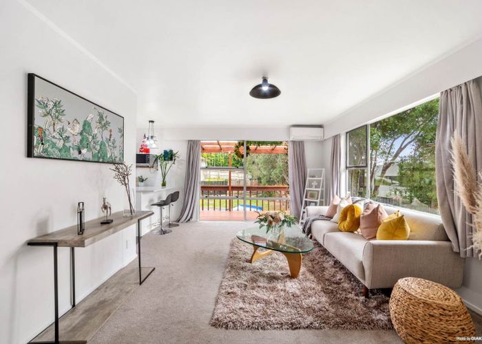  at 19/1 Kathleen street, Totara Vale, North Shore City, Auckland